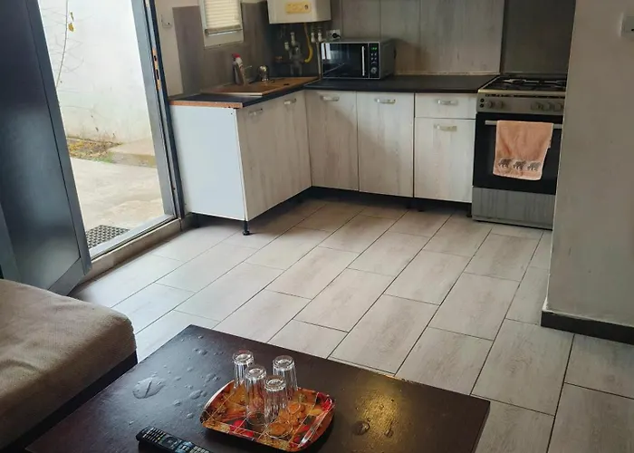 Casa Razu G2 Ferienhaus Craiova